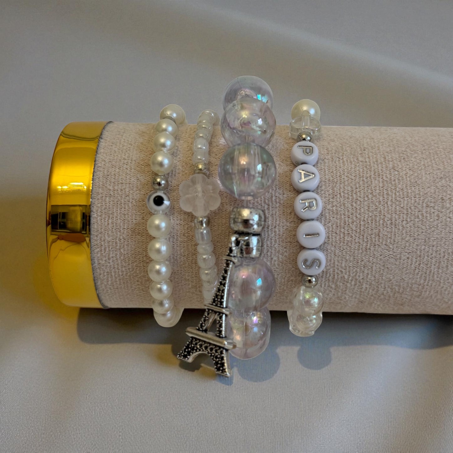 Handgemachtes Perlenarmband Set mit Eifelturm